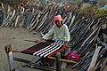 शॉल बनाती महिला, नागालैंड