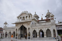 श्री महावीर जी मन्दिर