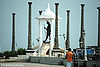 Gandhi-Statue-Pondicherry.jpg