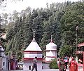 घने देवदारों के बीच पंचेश्वर महादेव मंदिर