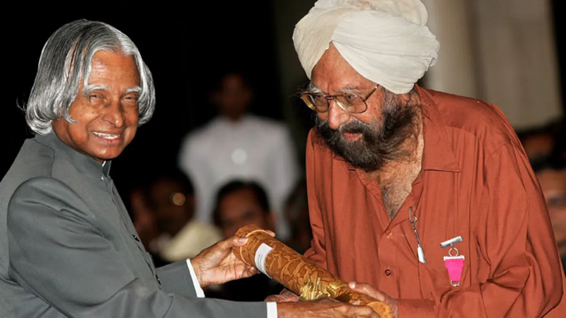 चित्र:Khushwant singh -2.webp