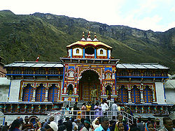 Badrinath-Temple-1.jpg
