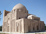Mausoleum-Of-Al-Ghazali.jpg
