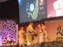भारतकोश संस्थापक श्री आदित्य चौधरी जी को माननीय गृहमंत्री श्री राजनाथ सिंह 'विश्व हिन्दी सम्मान' से सम्मानित करते हुए