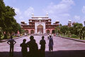 Akbar's south gate at Sikandra.jpg