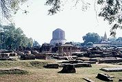 Dhamekh-Stupa-Jain-temple-Sarnath.jpg